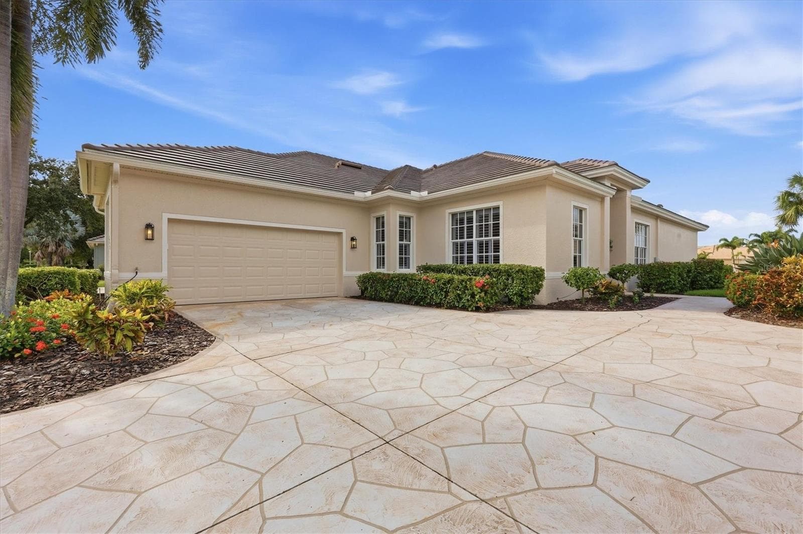 2755 MYAKKA CREEK CT