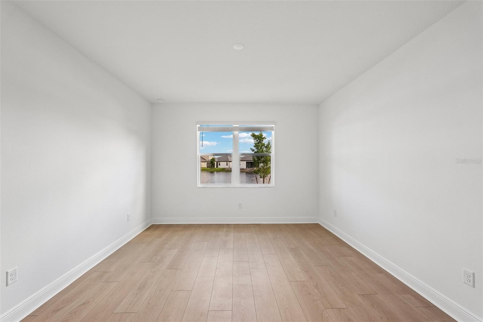 Single Family Residence at 424 ALBERATA WAY, NOKOMIS, photo 15 of 26