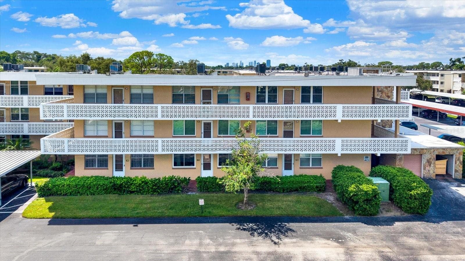 Condominium at 5095 BAY ST NE #107, ST PETERSBURG, photo 3 of 46