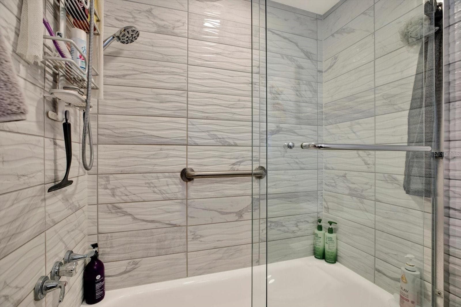 Condominium at 5095 BAY ST NE #107, ST PETERSBURG, photo 24 of 46