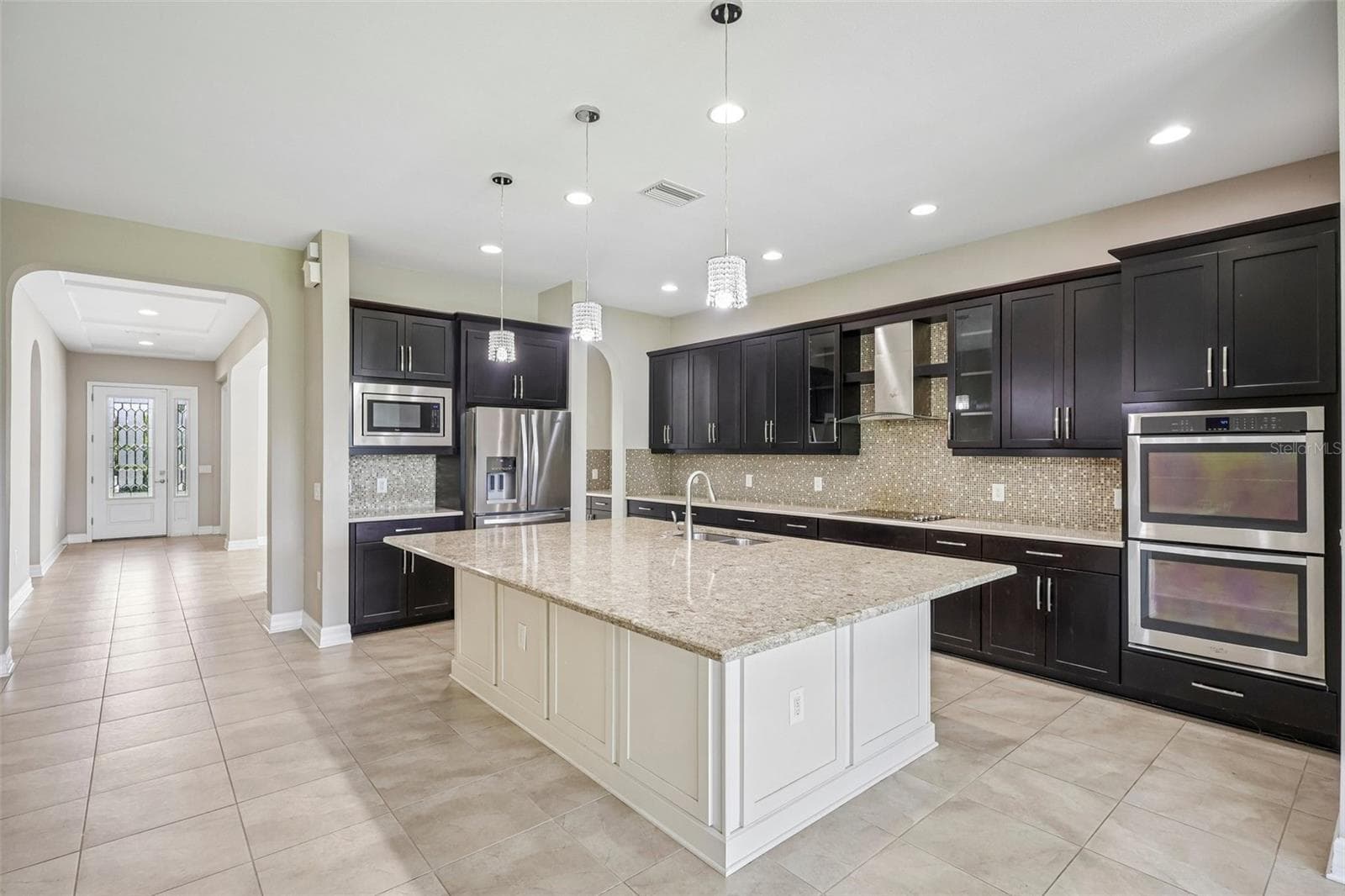 Single Family Residence at 2589 GWYNHURST BLVD, WESLEY CHAPEL, photo 9 of 39