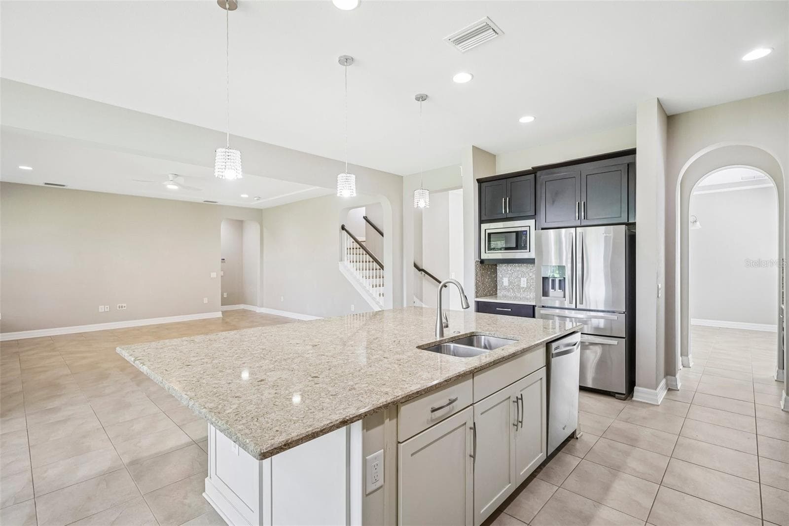 Single Family Residence at 2589 GWYNHURST BLVD, WESLEY CHAPEL, photo 10 of 39