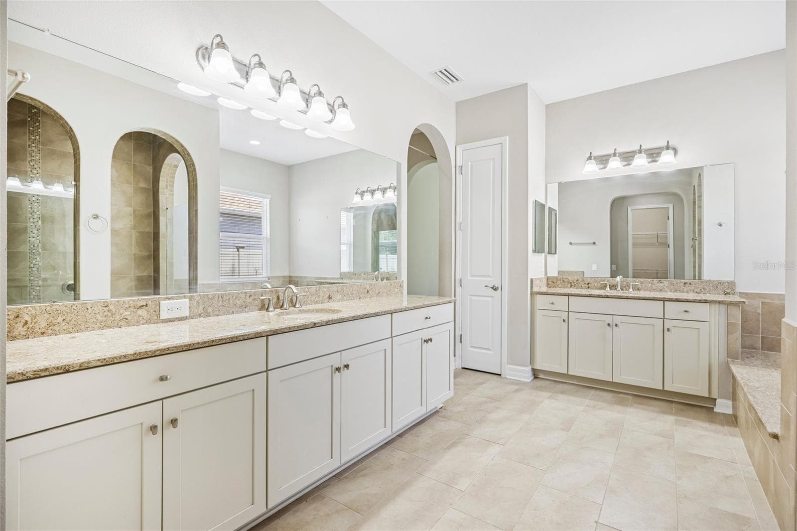 Single Family Residence at 2589 GWYNHURST BLVD, WESLEY CHAPEL, photo 13 of 39