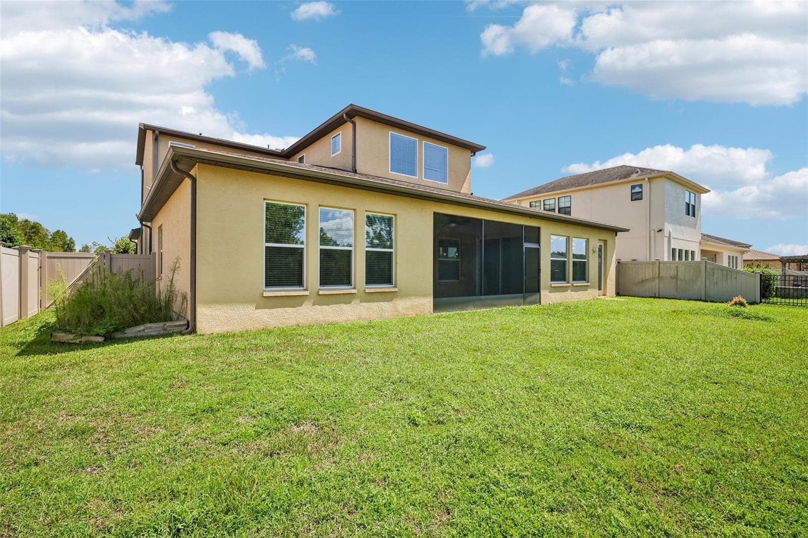 Single Family Residence at 2589 GWYNHURST BLVD, WESLEY CHAPEL, photo 31 of 39