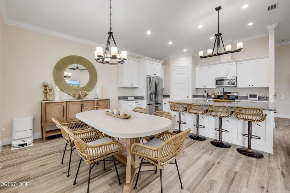 Single Family Residence at 428 ELDORA DR, OAK HILL, photo 5 of 38