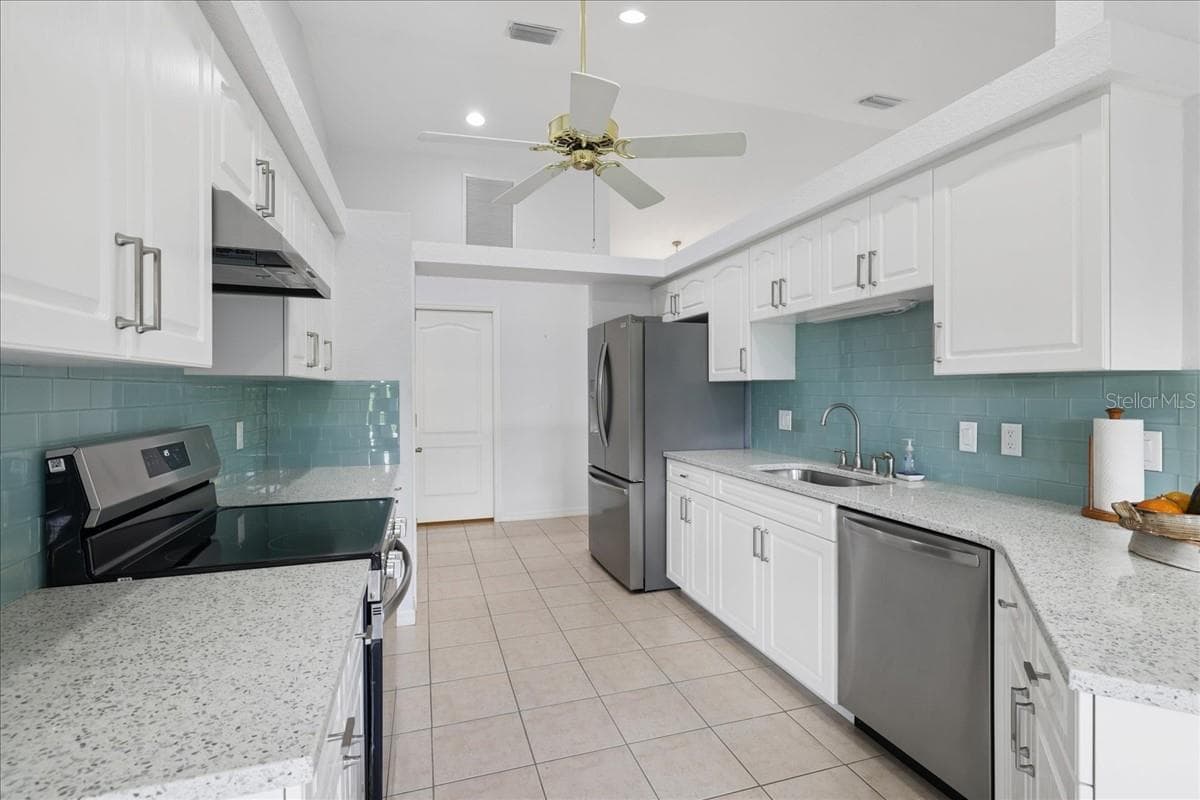Single Family Residence at 301 YELLOW ELDER, PUNTA GORDA, photo 16 of 47