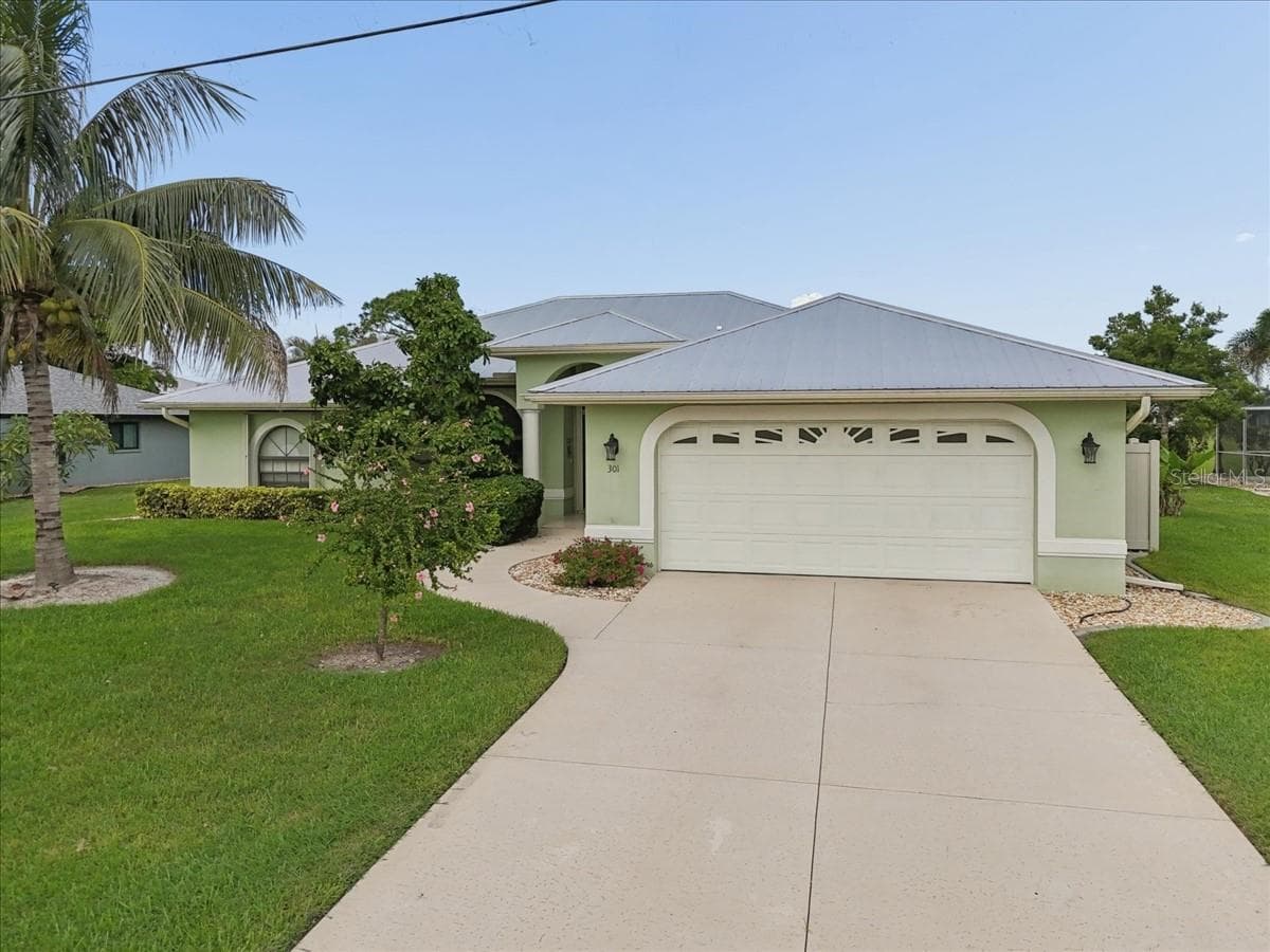 Single Family Residence at 301 YELLOW ELDER, PUNTA GORDA, photo 41 of 47