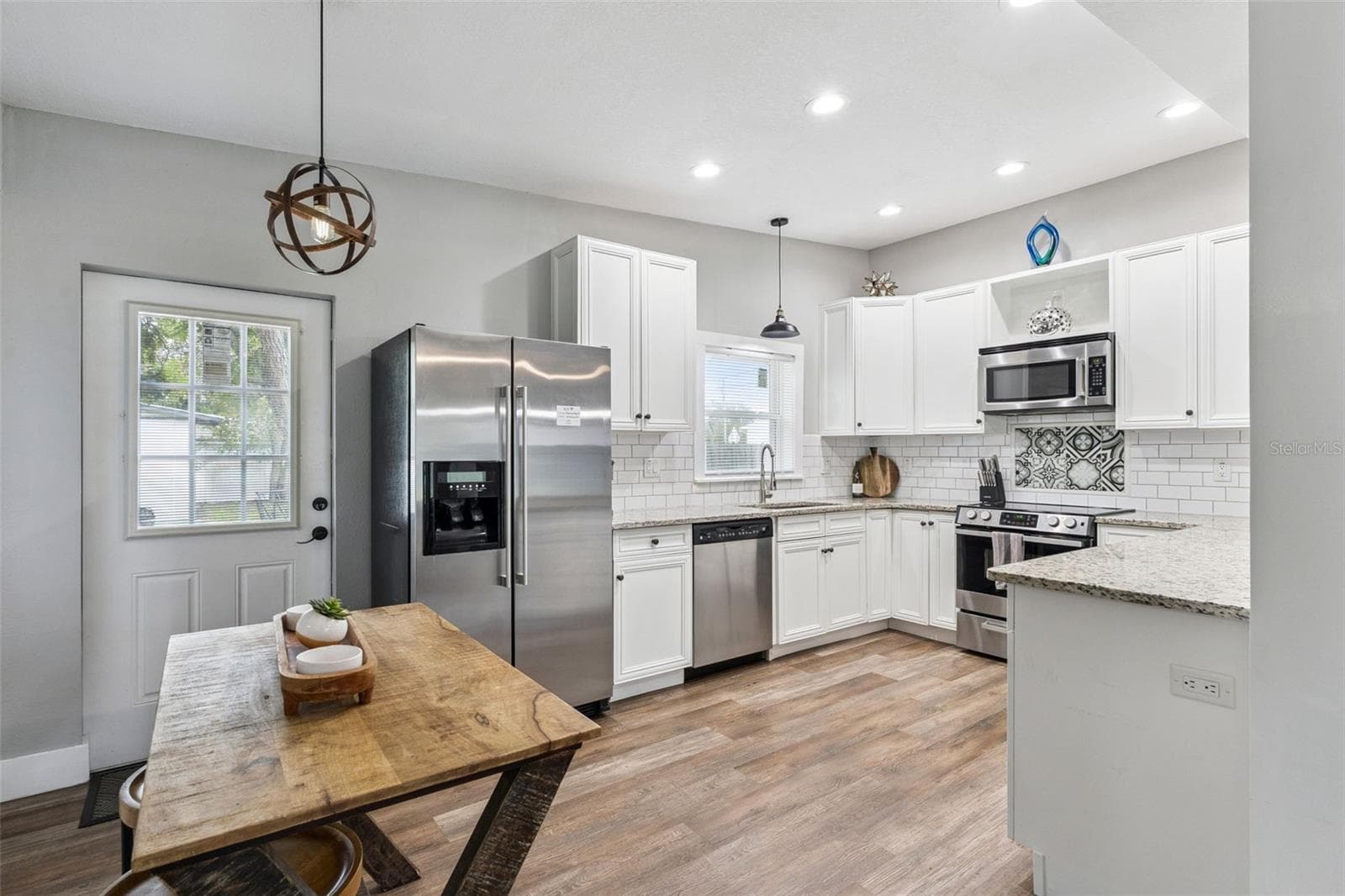 Dining and Kitche - 626 ORANGE AVE, OCOEE