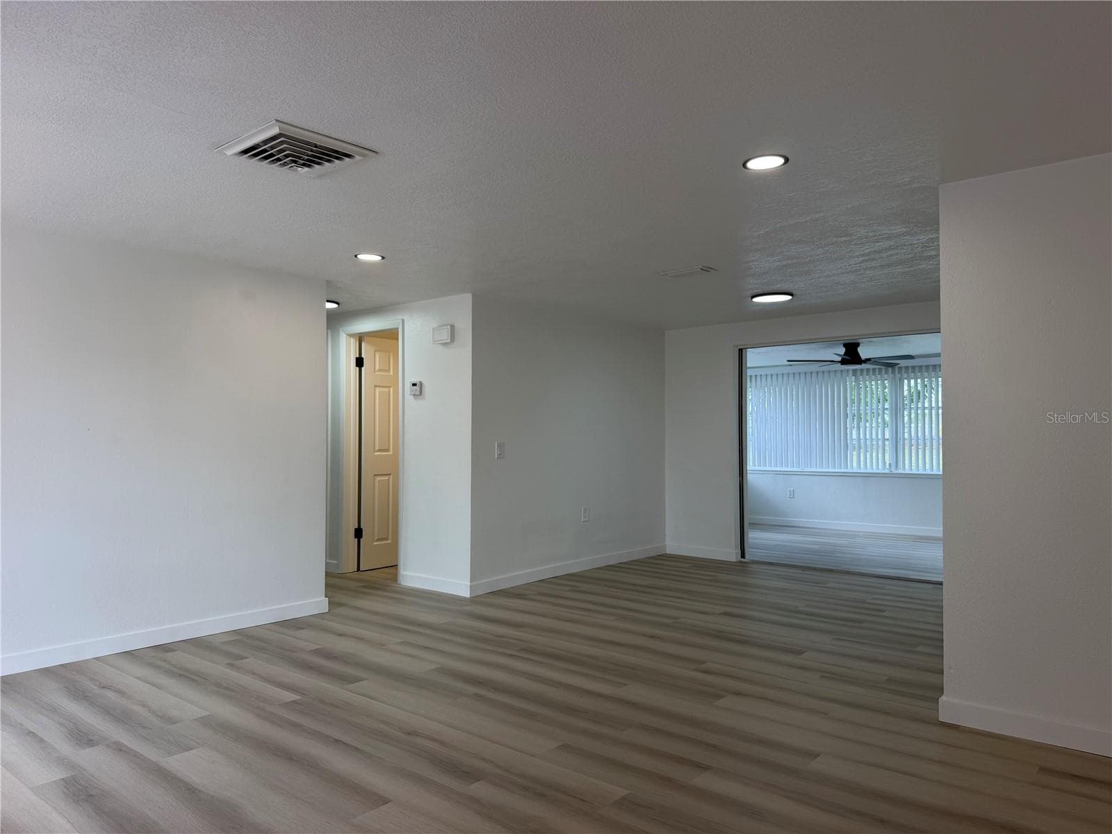 Living and Dining Area - 6810 EL CAMINO PALOMA ST, PORT RICHEY