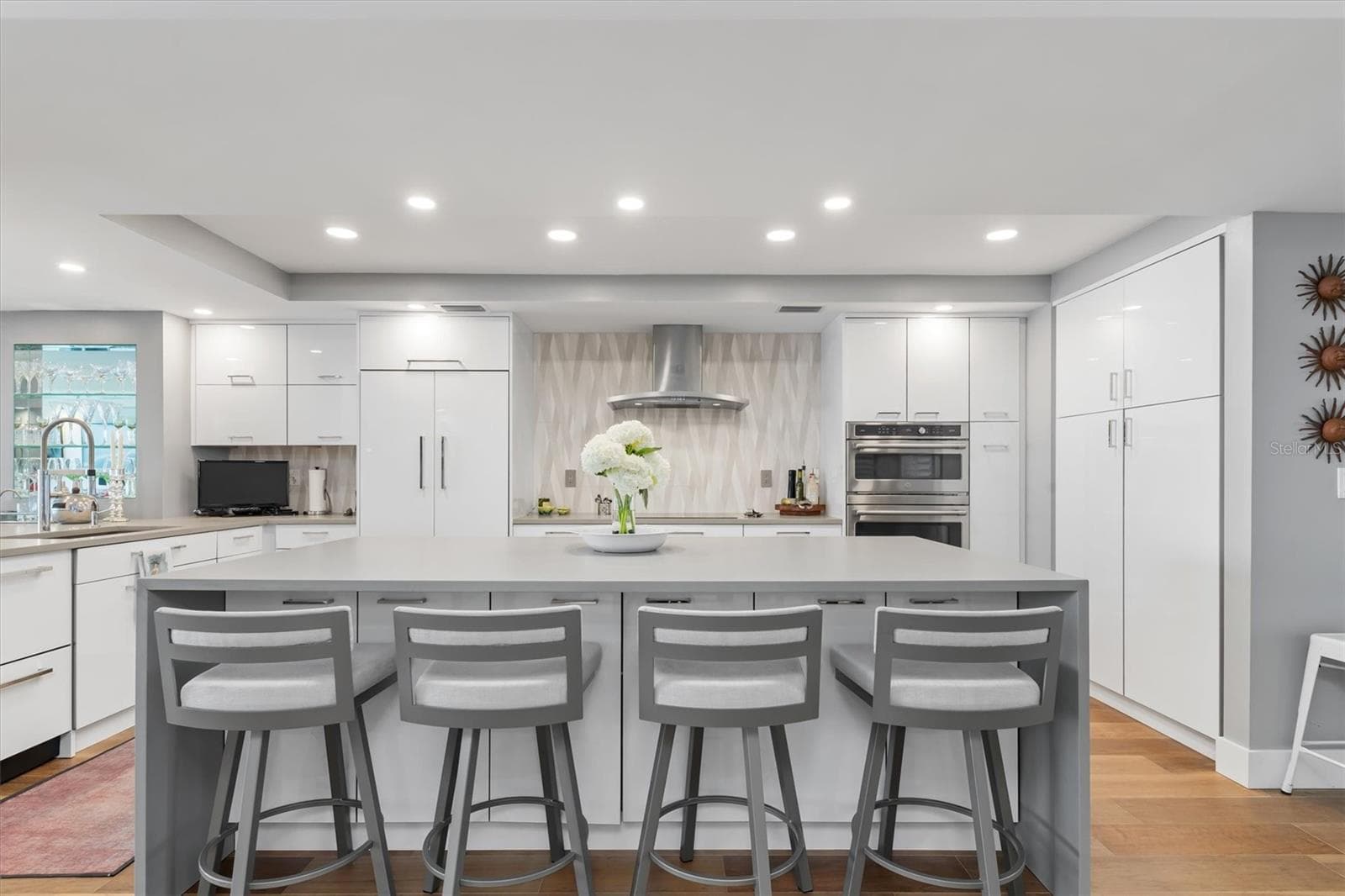Ample room to watch the chef in action - 1600 W MARION AVE #224, PUNTA GORDA