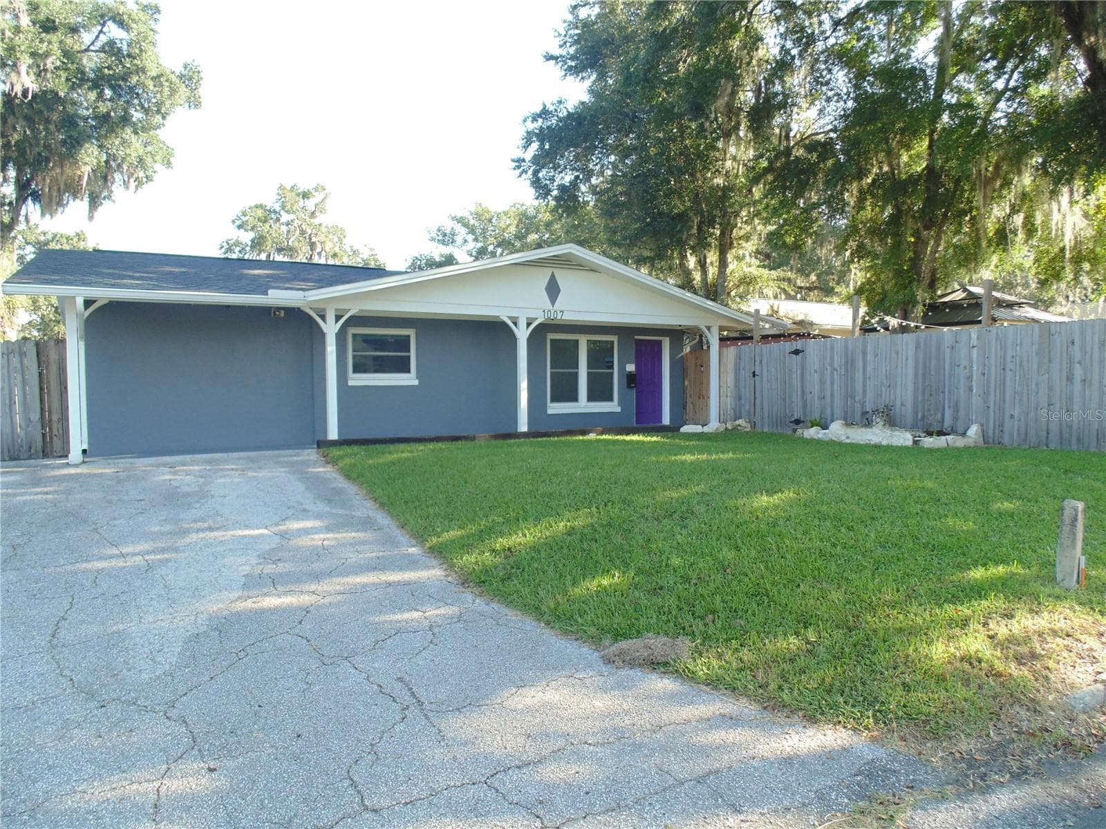 Single Family Residence at 1007 NE 2ND ST, OCALA, photo 2 of 56