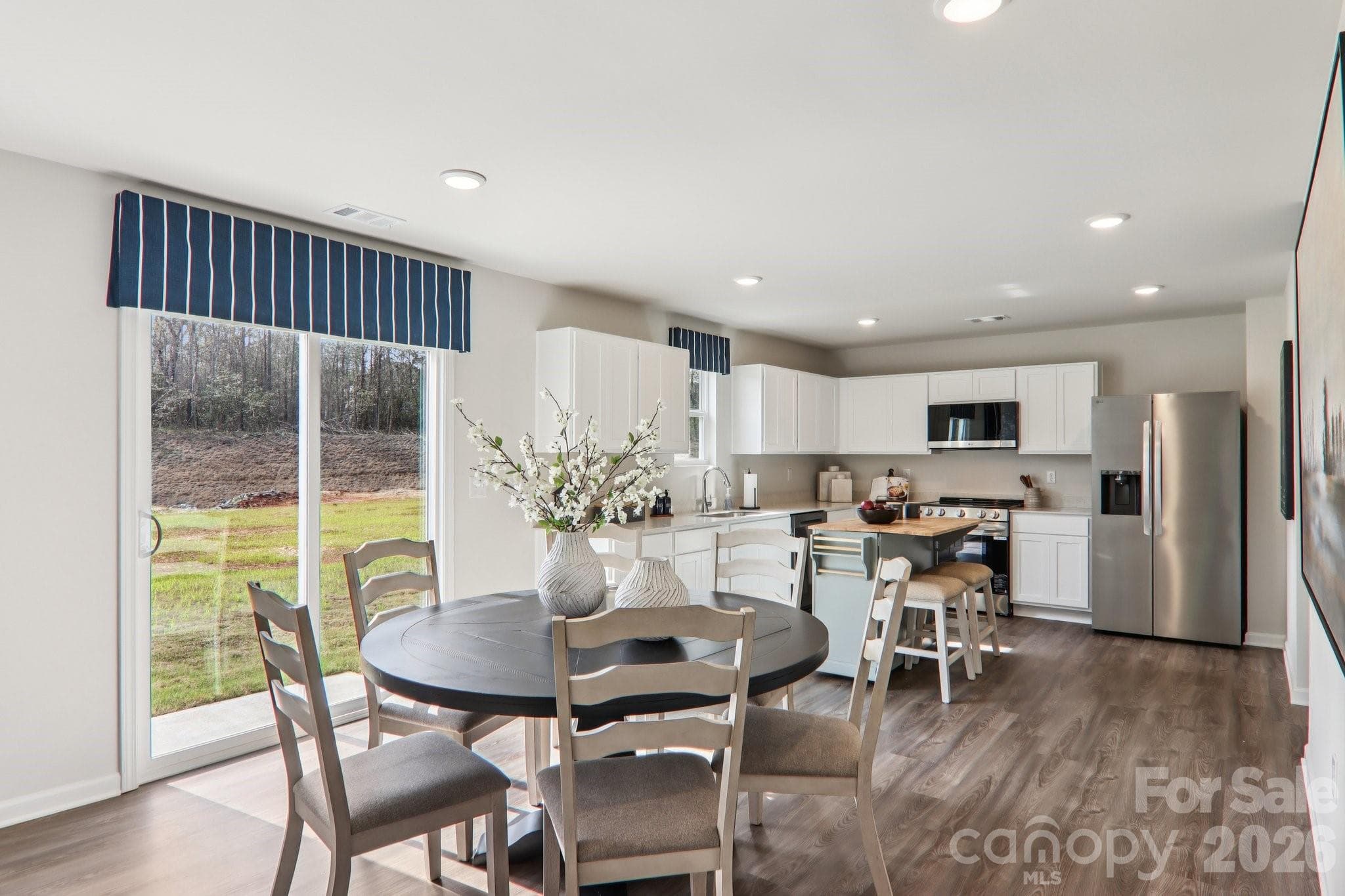 Single Family Residence at 928 Kinnerton Trail, Spartanburg, photo 5 of 44