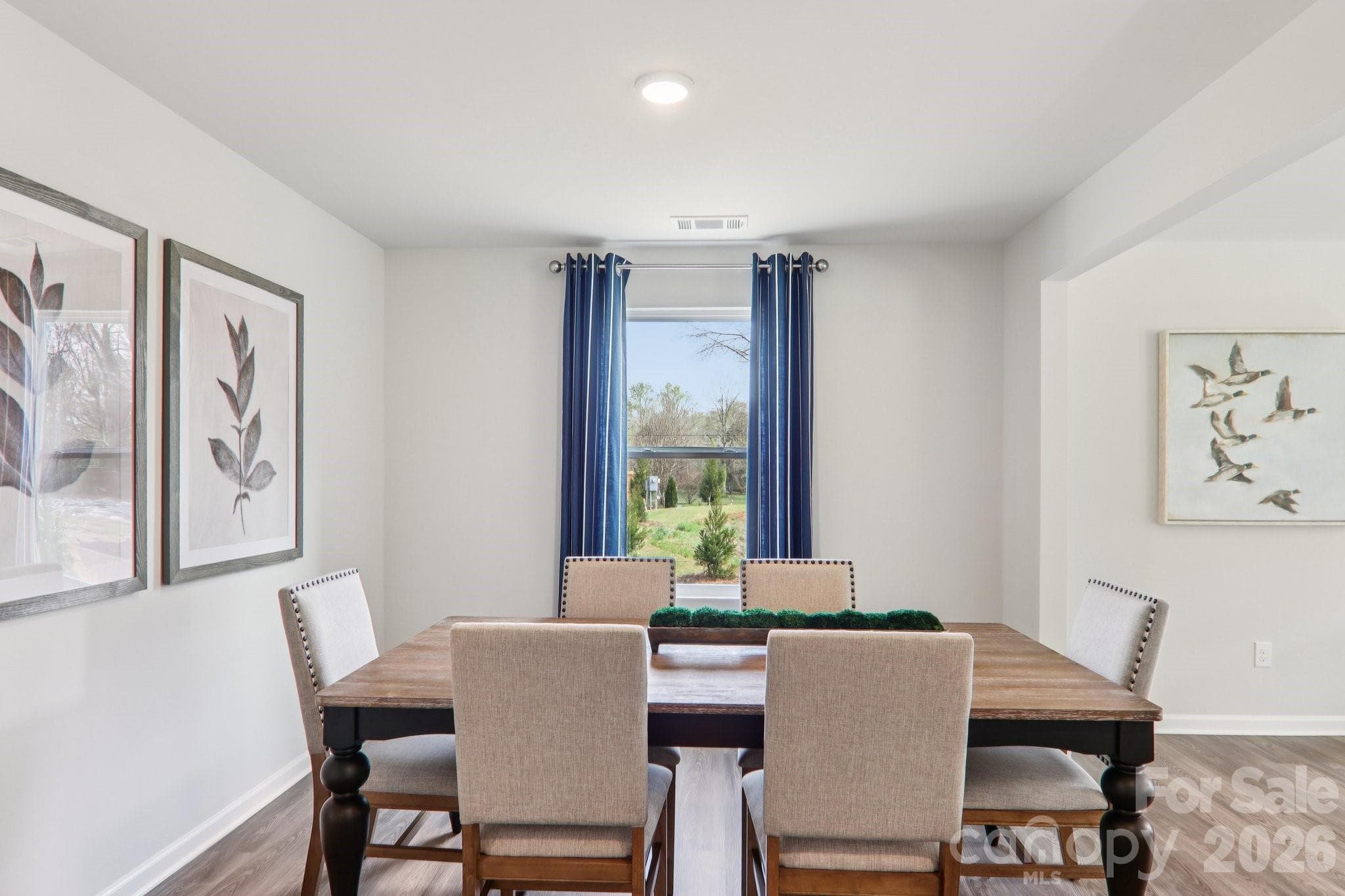 Single Family Residence at 928 Kinnerton Trail, Spartanburg, photo 10 of 44