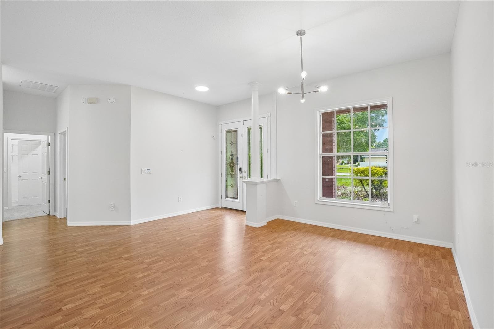 Single Family Residence at 17718 CRYSTAL COVE PL, LUTZ, photo 9 of 34
