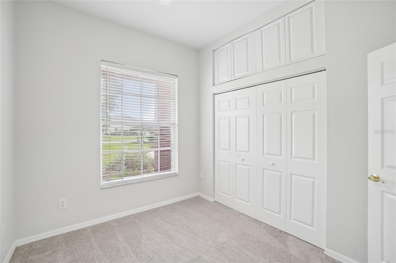 Single Family Residence at 17718 CRYSTAL COVE PL, LUTZ, photo 13 of 34