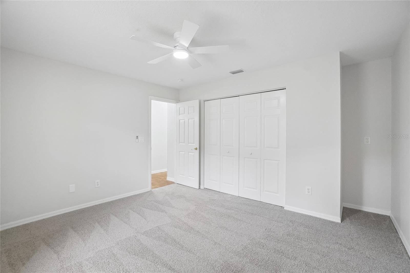 Single Family Residence at 17718 CRYSTAL COVE PL, LUTZ, photo 20 of 34