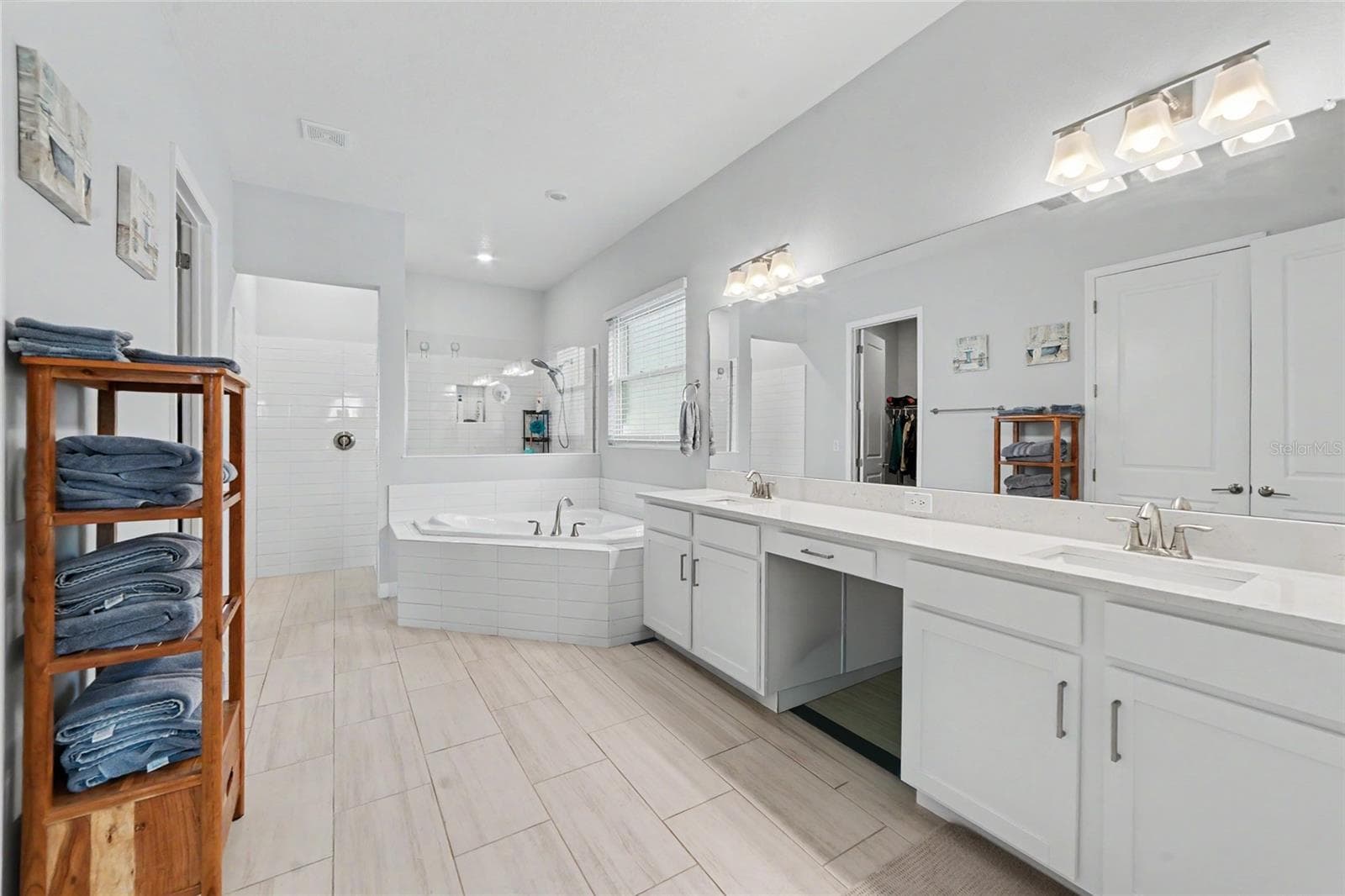 Single Family Residence at 12220 VIOLET JASPER DR, PARRISH, photo 20 of 52