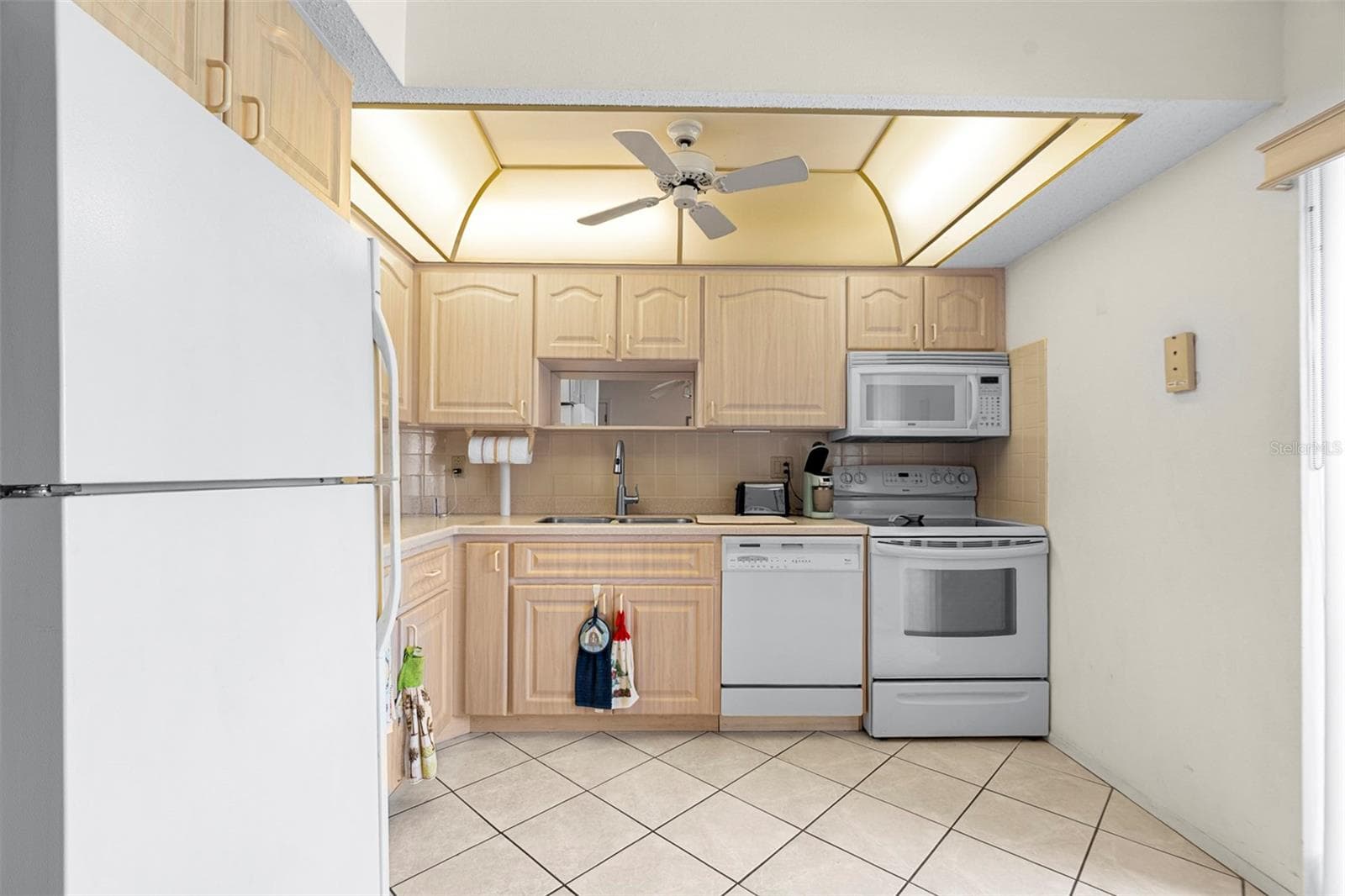 Kitchen - 9 QUAILS RUN BLVD #12, ENGLEWOOD