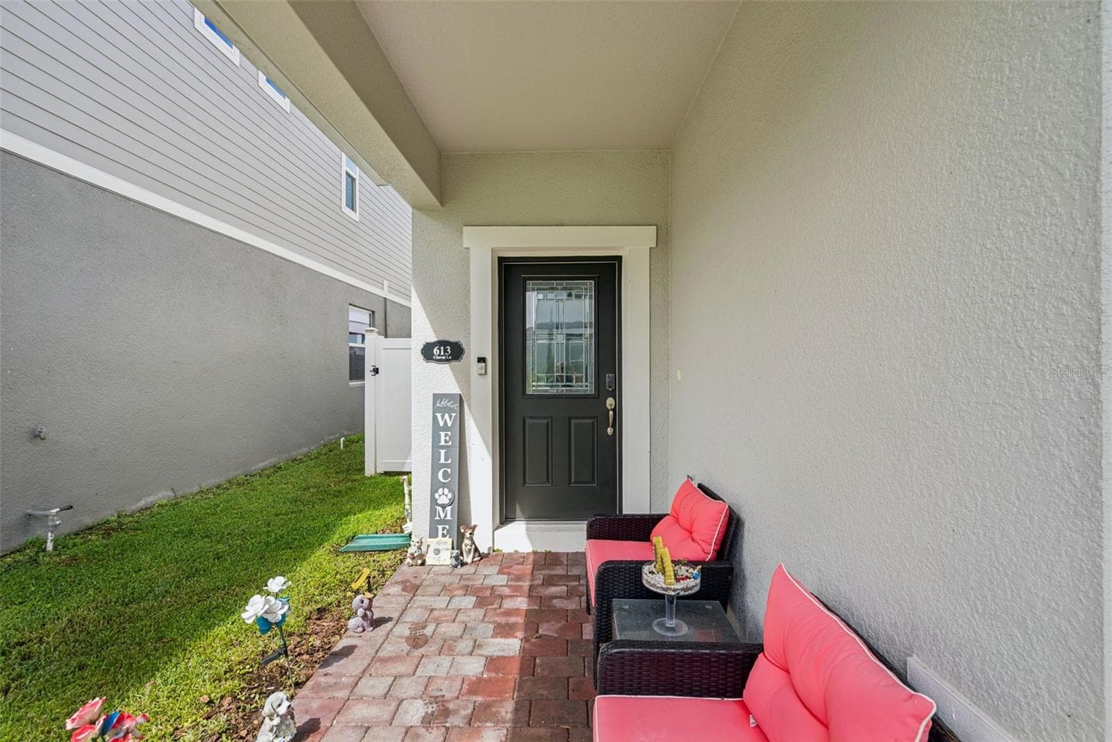 Front Door Entry - 613 CHEVAL LN, DEBARY