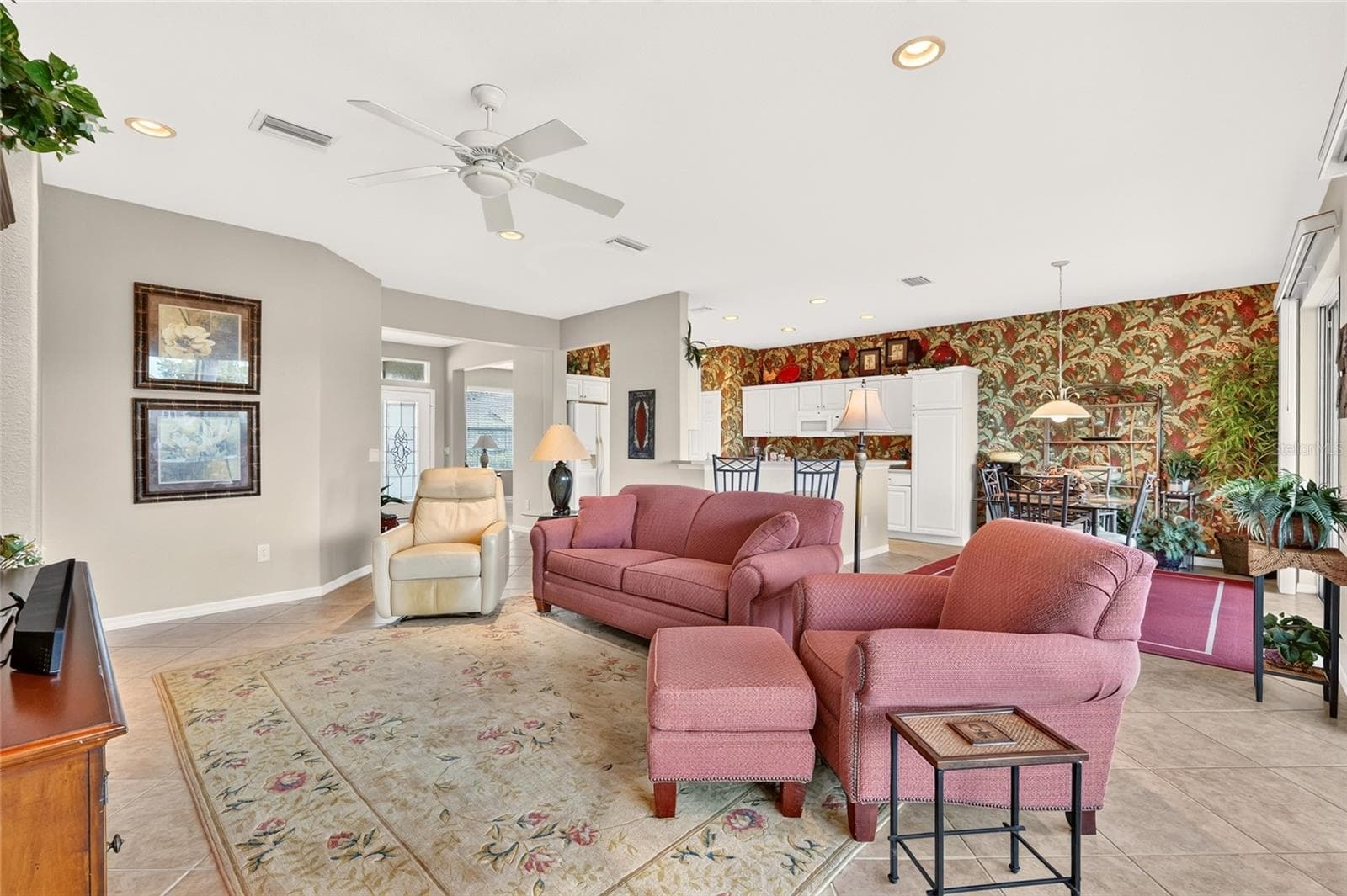 Single Family Residence at 8970 SE 118TH LN, SUMMERFIELD, photo 18 of 78