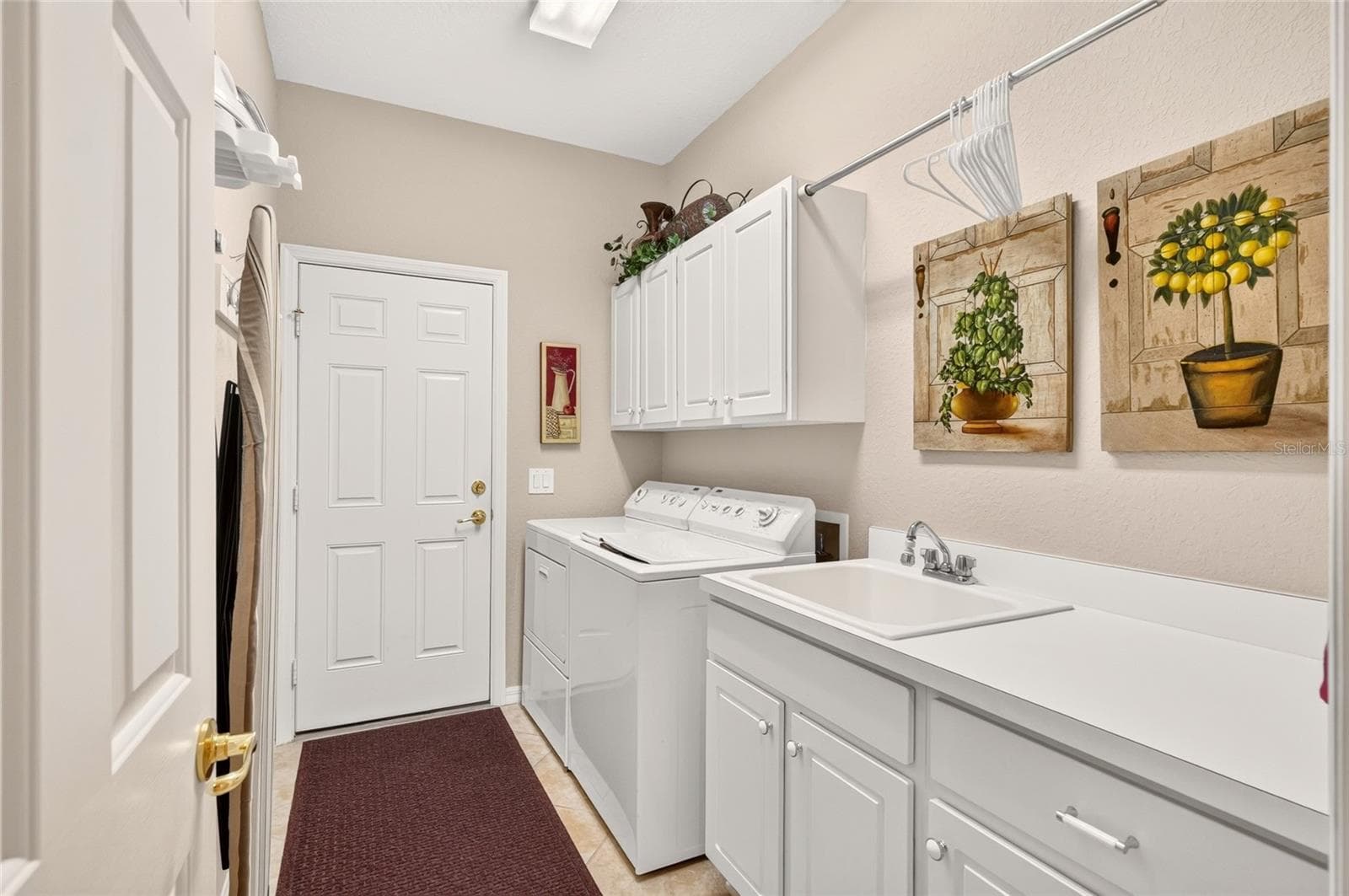 Single Family Residence at 8970 SE 118TH LN, SUMMERFIELD, photo 49 of 78