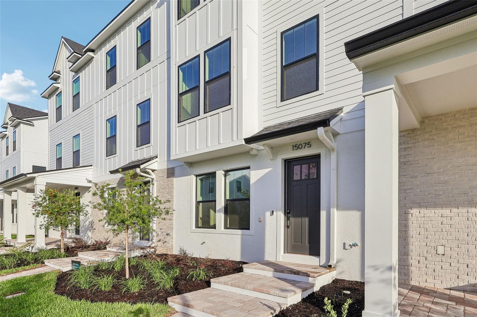 Townhouse at 15075 GROVESIDE RD, WINTER GARDEN, photo 2 of 34