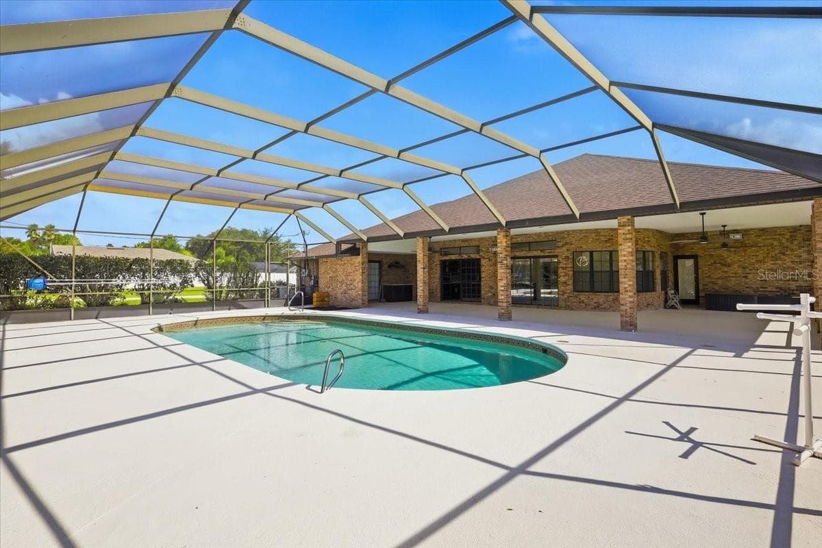 Single Family Residence at 25 BUTTERFIELD DR, PALM COAST, photo 2 of 76