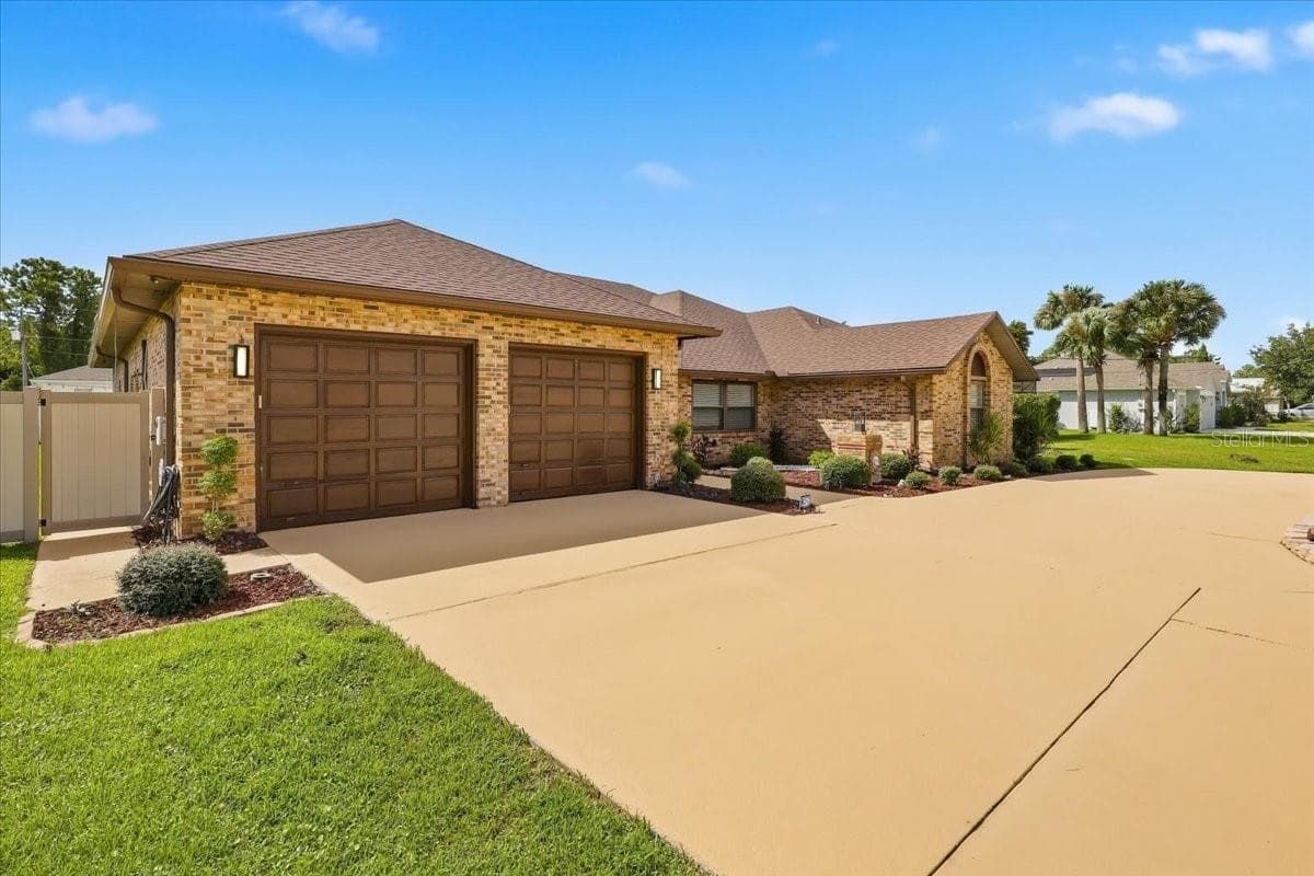 Single Family Residence at 25 BUTTERFIELD DR, PALM COAST, photo 59 of 76