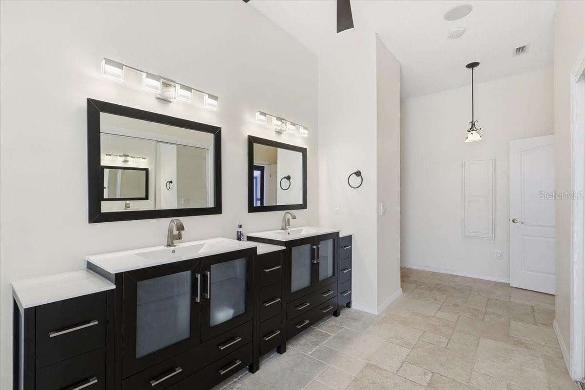 Single Family Residence at 25 BUTTERFIELD DR, PALM COAST, photo 22 of 76