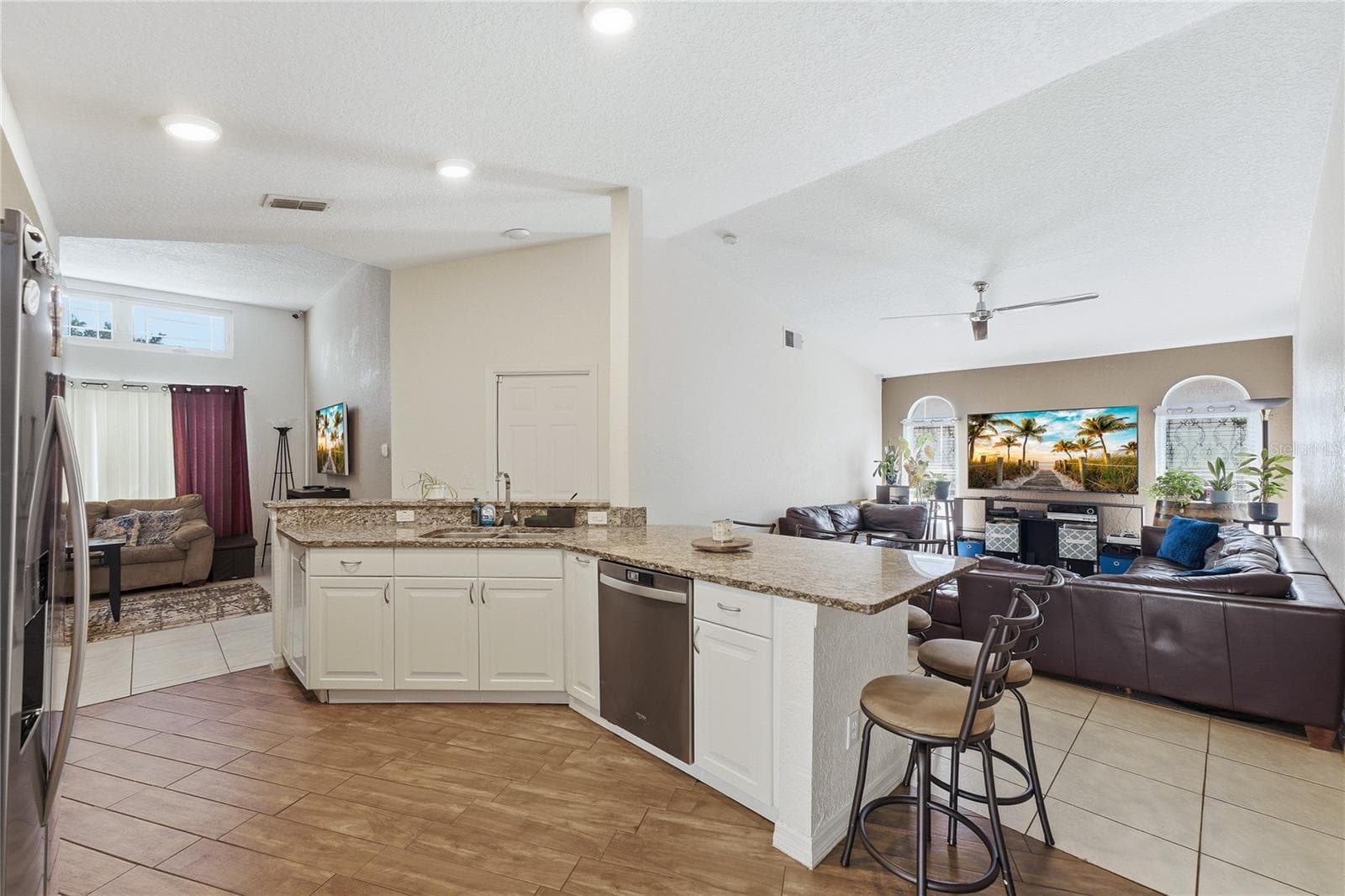 Single Family Residence at 14728 DAY LILY CT, ORLANDO, photo 12 of 35