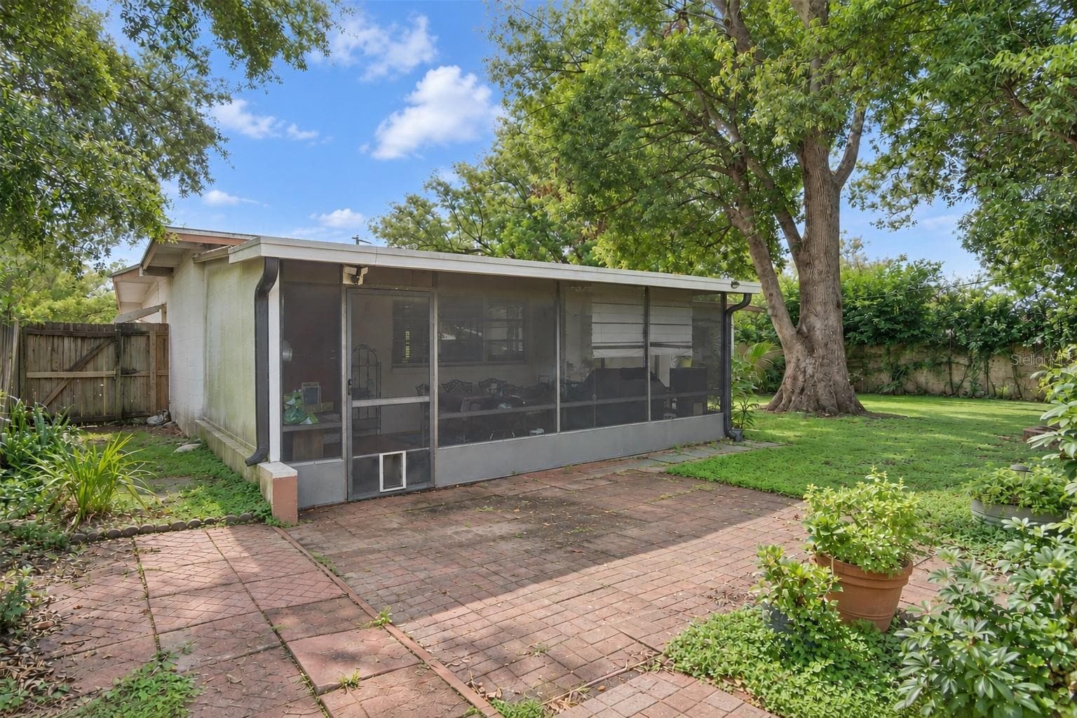 Exterior View of Rear Screened Patio/Lanai - 1840 N POWERS DR, ORLANDO