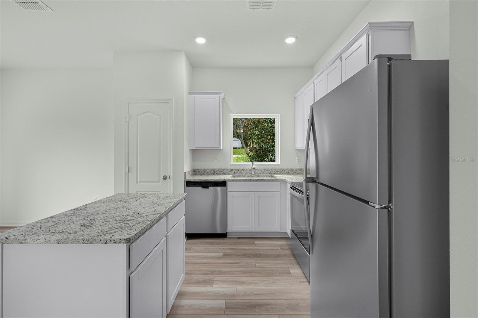 Single Family Residence at 13372 TULA LOOP, ASTATULA, photo 4 of 17