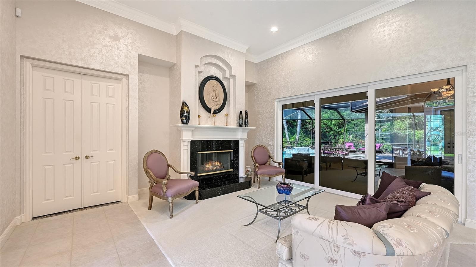 Separate Living Room. - 8866 BLOOMFIELD BLVD, SARASOTA