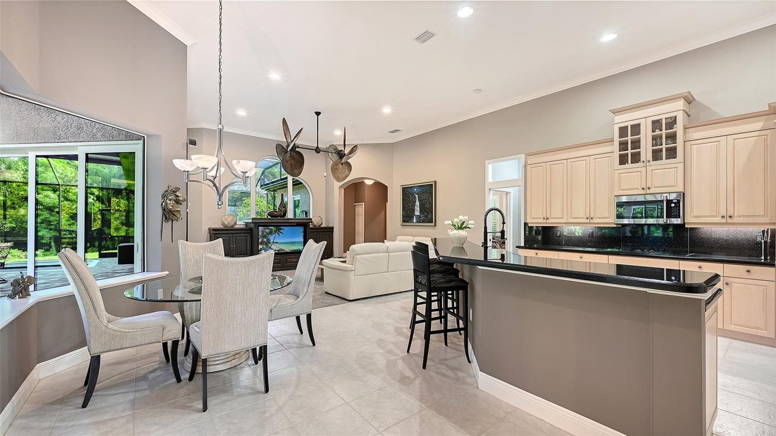 Eat-in Kitchen Breakfast area. - 8866 BLOOMFIELD BLVD, SARASOTA