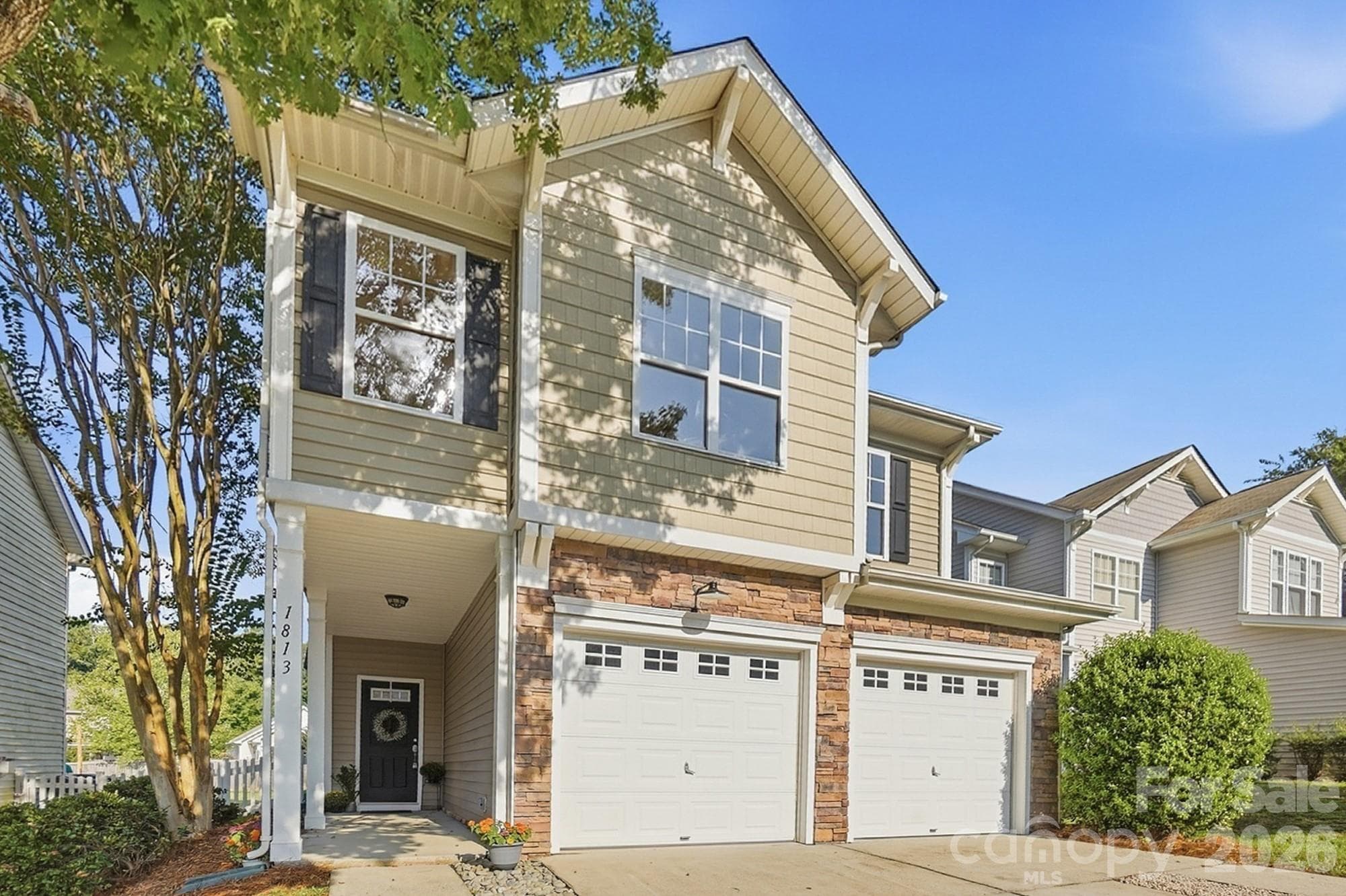 1813 Crabapple Tree Lane