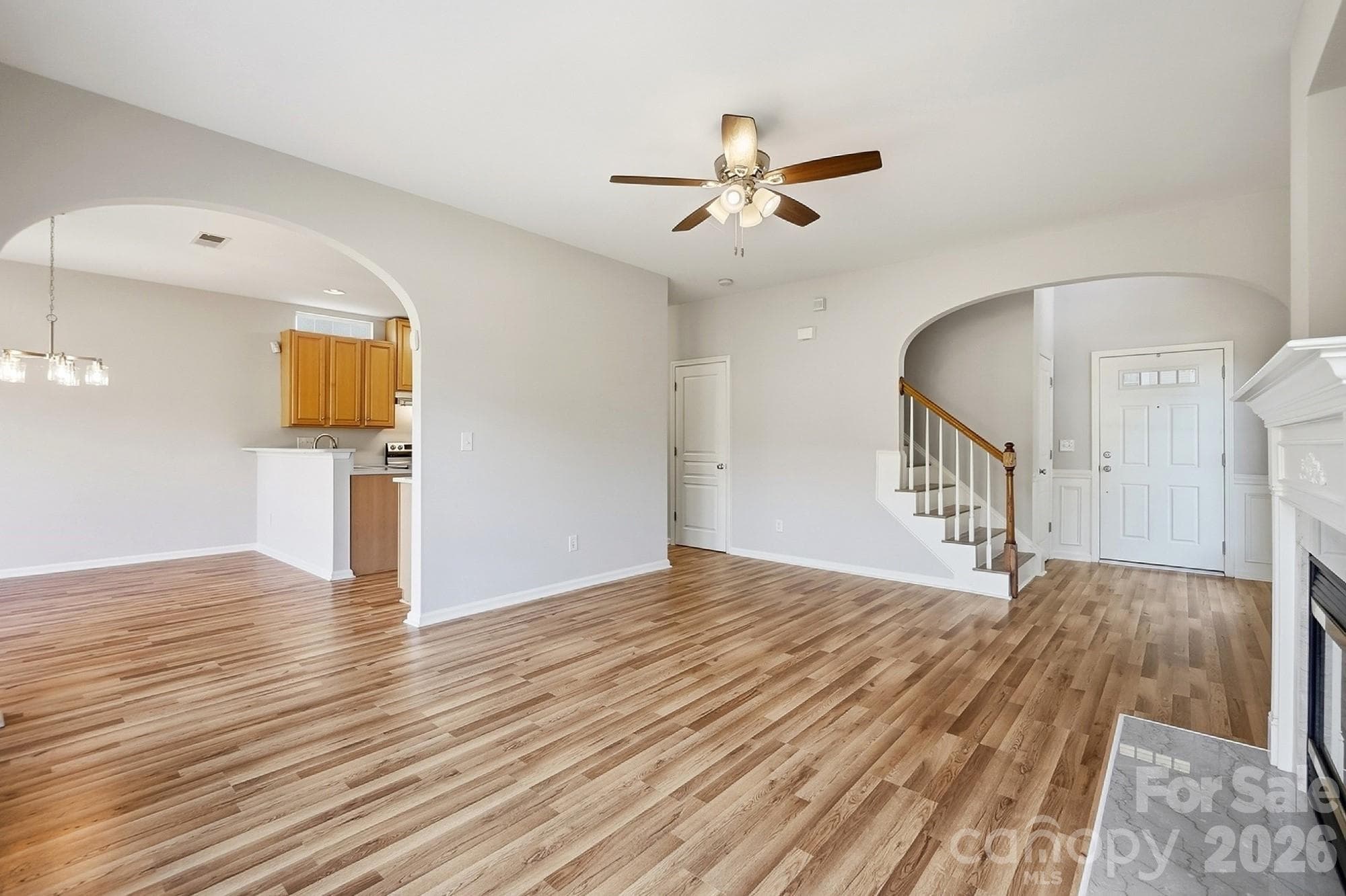 Single Family Residence at 1813 Crabapple Tree Lane, Charlotte, photo 6 of 34