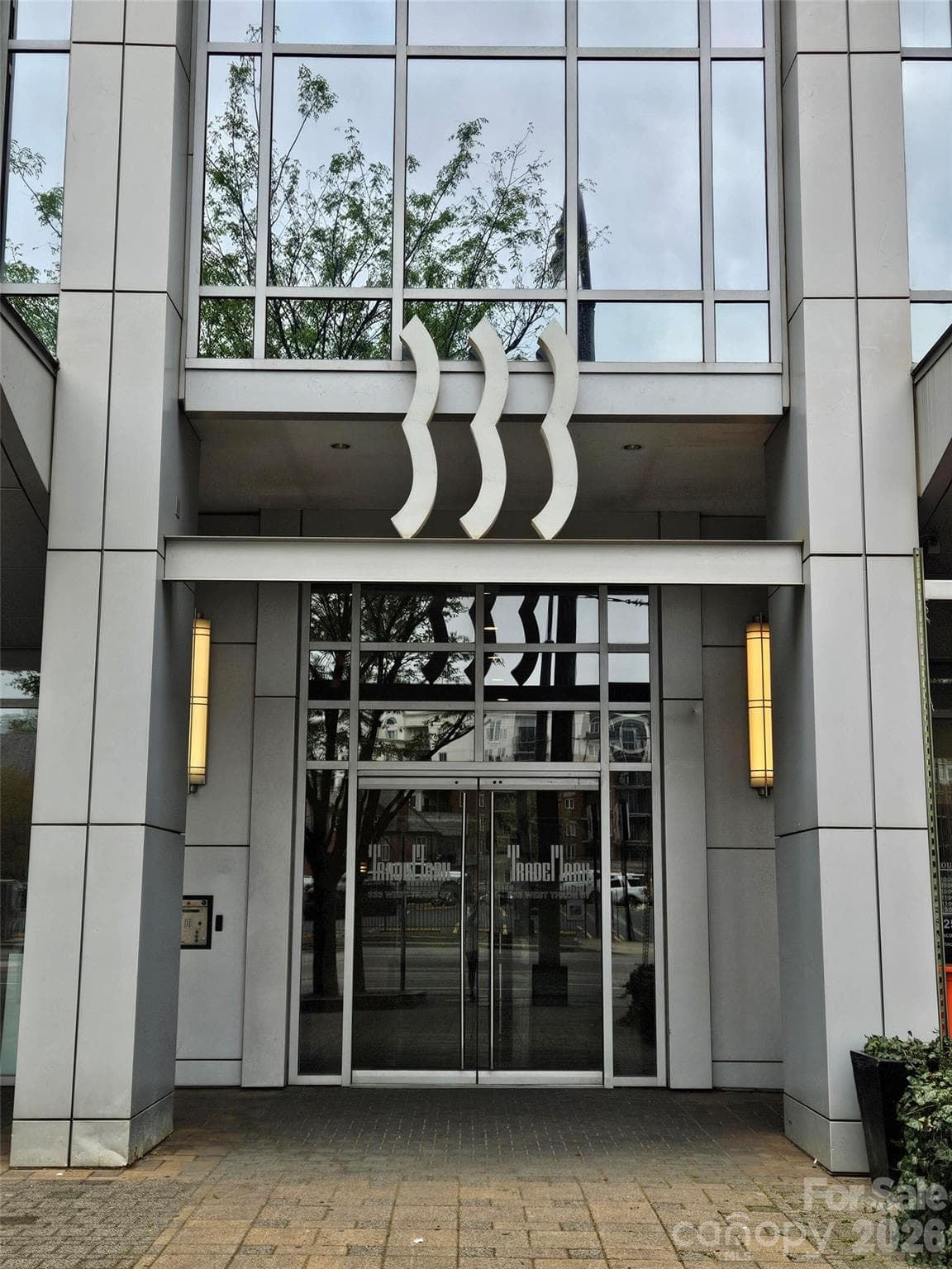 Condominium at Charlotte, photo 6 of 104