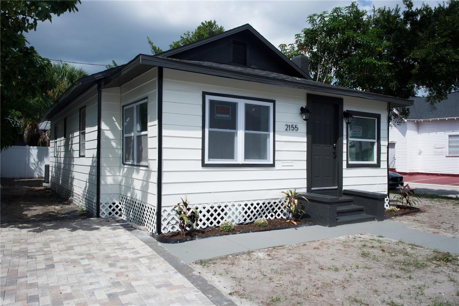 Single Family Residence at 2155 9TH AVE S, ST PETERSBURG, photo 3 of 18