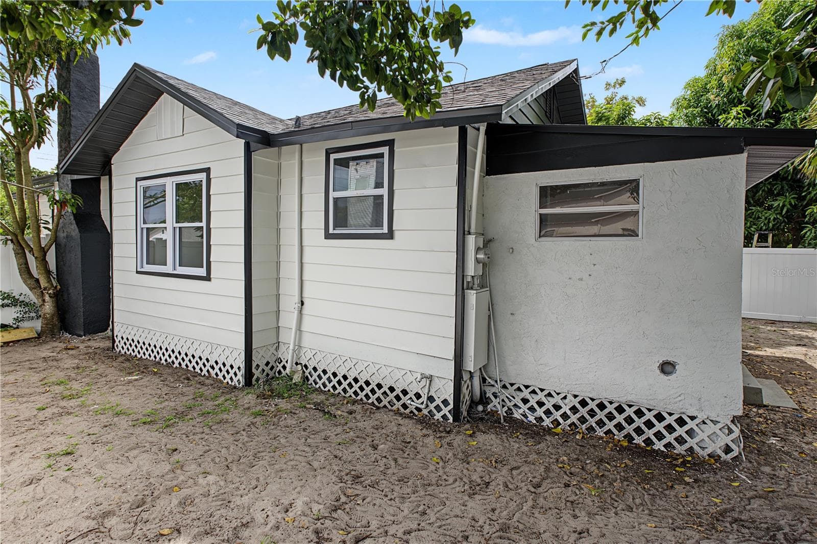 Single Family Residence at 2155 9TH AVE S, ST PETERSBURG, photo 5 of 18