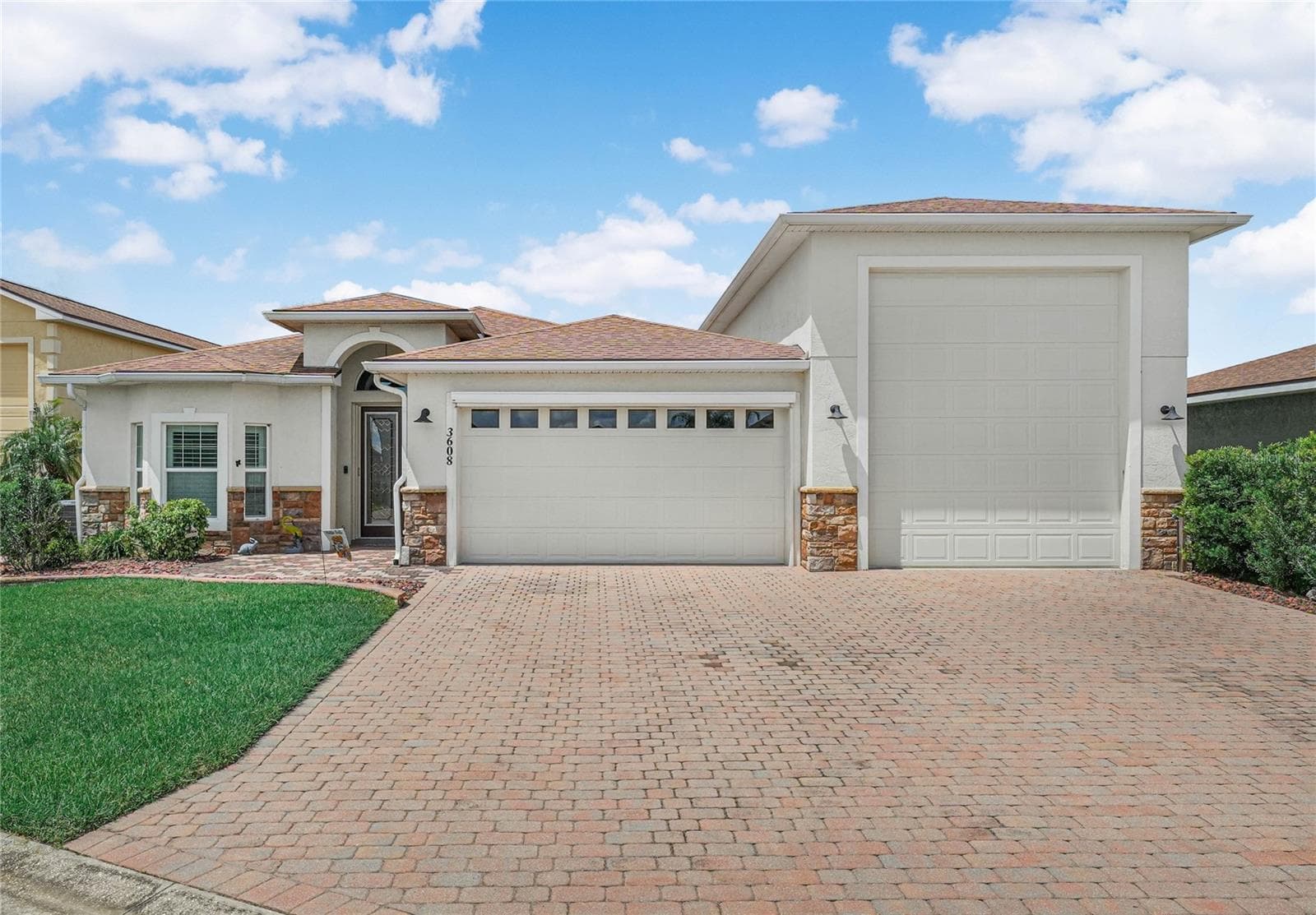 3608 BLACKMOOR LN