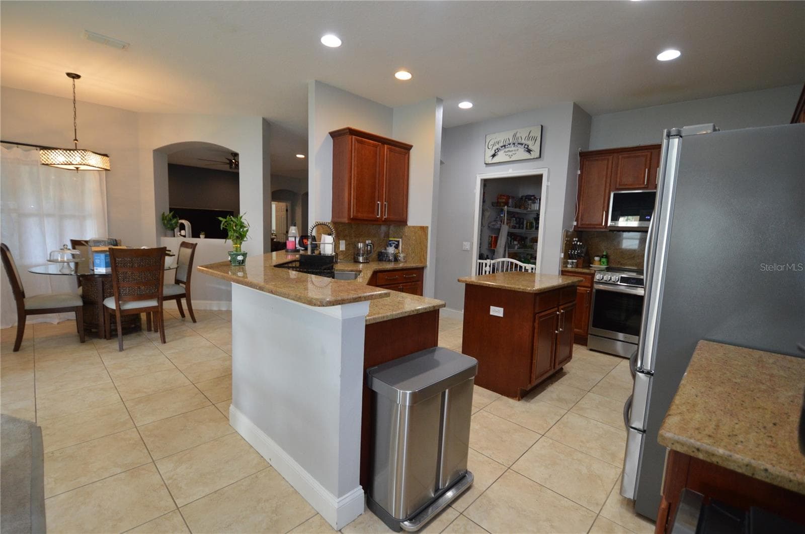 Single Family Residence at 3854 SHORESIDE DR, KISSIMMEE, photo 14 of 66