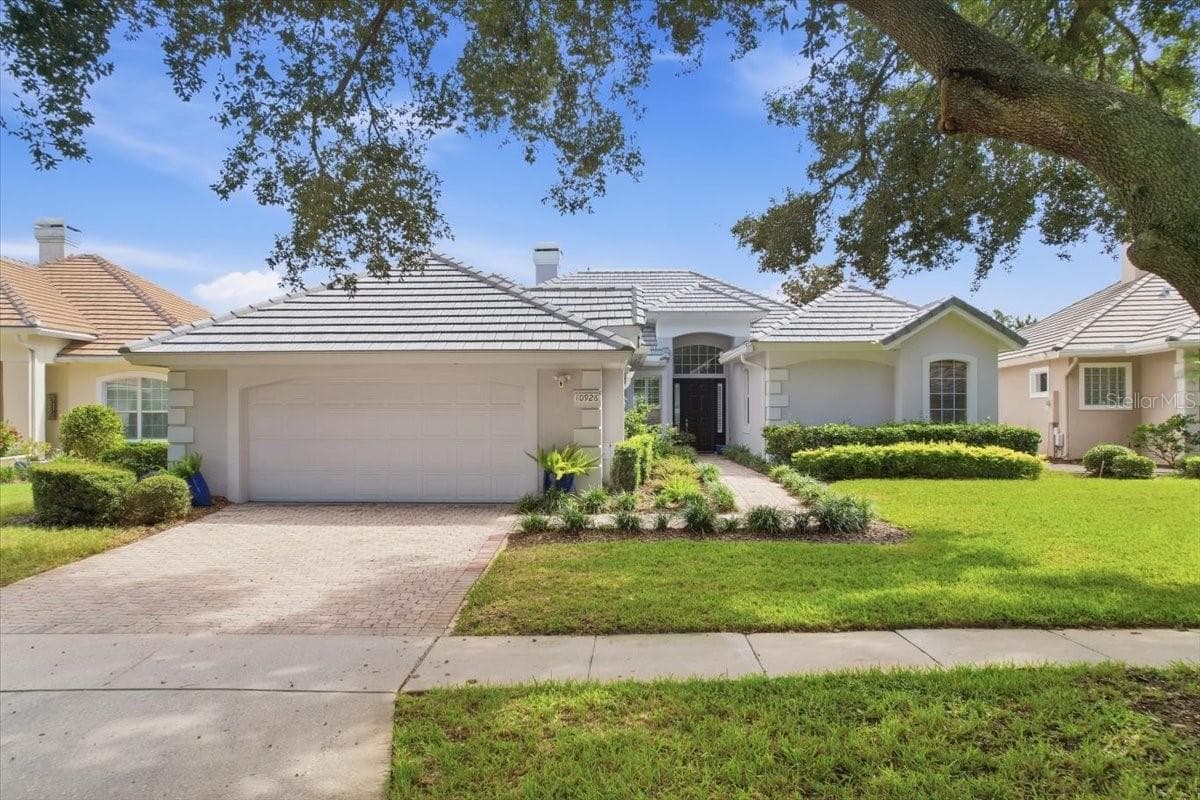 10926 WOODCHASE CIR