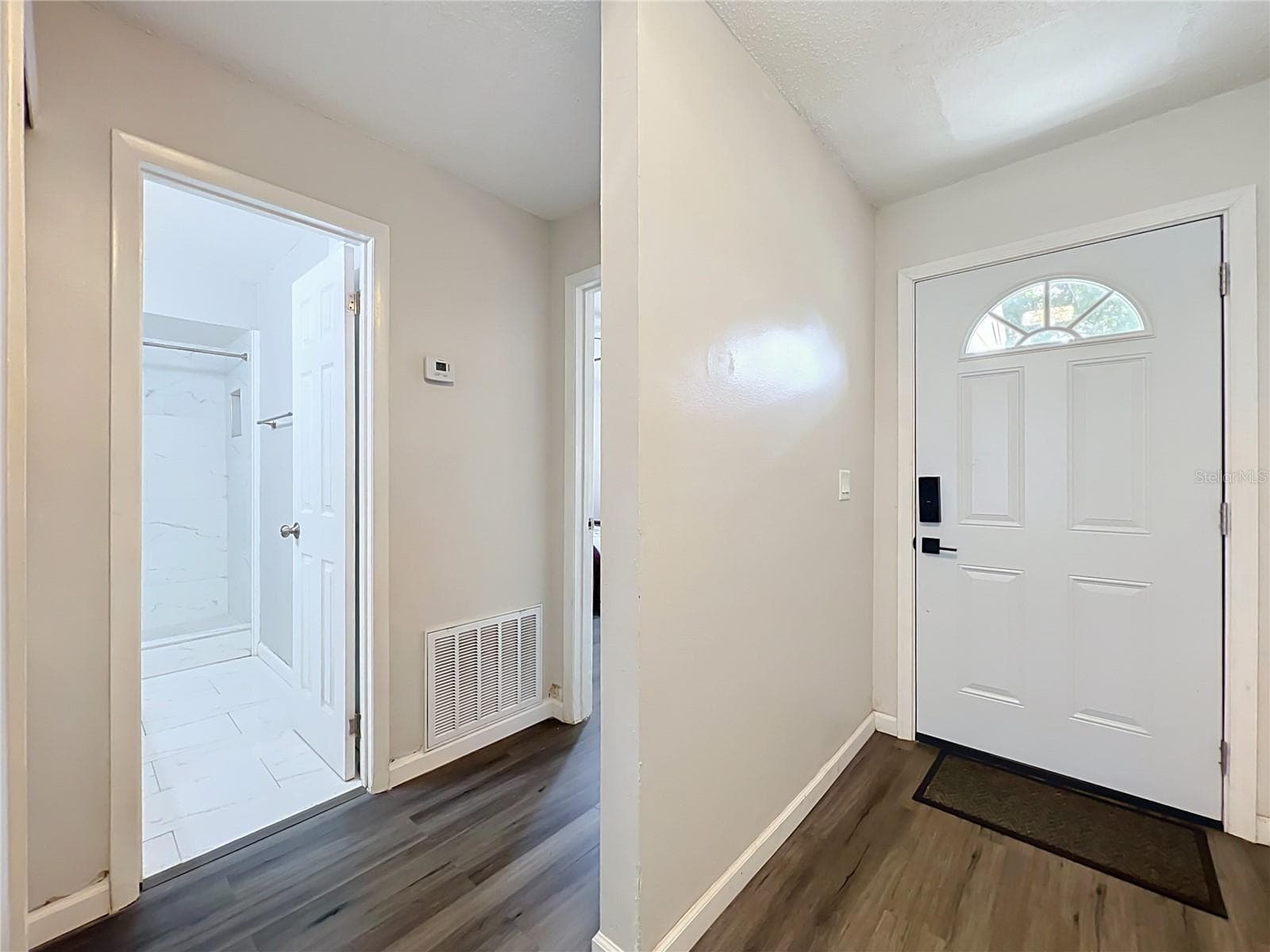 Townhouse at 2832 HUNT CLUB LN, ORLANDO, photo 2 of 50