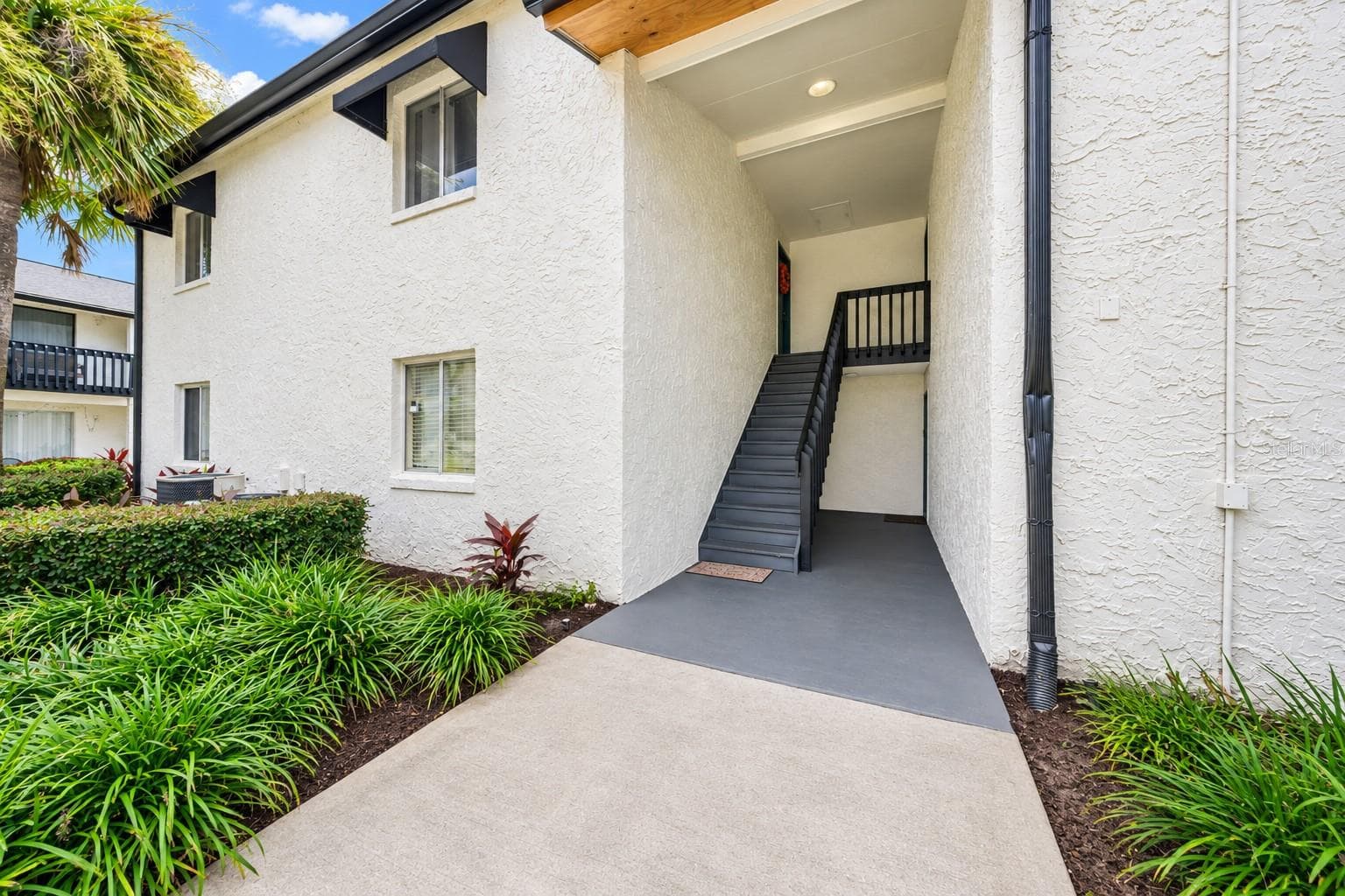 Condominium at 4309 S SEMORAN BLVD #3, ORLANDO, photo 2 of 34