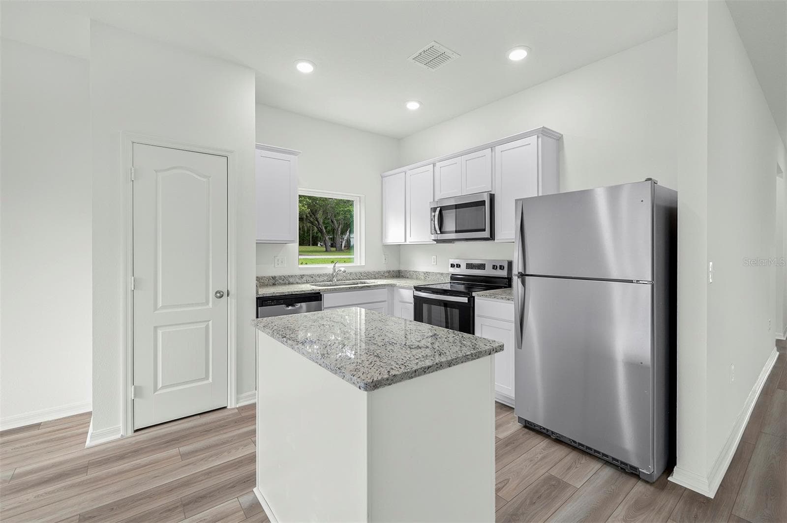 Single Family Residence at 13351 TULA LOOP, ASTATULA, photo 3 of 18