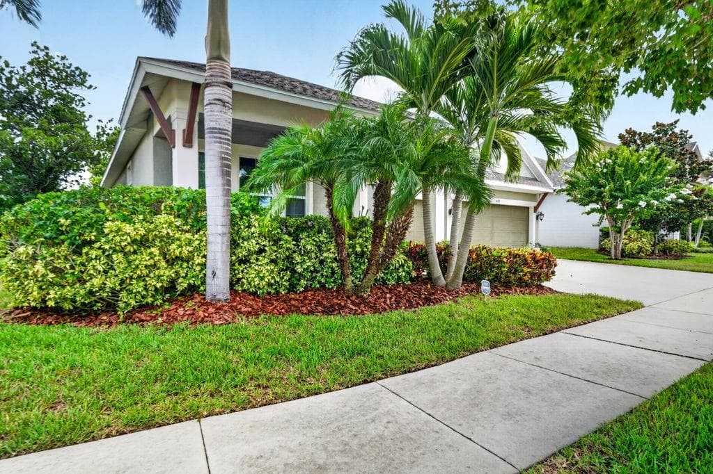 Single Family Residence at 6127 SHADOWLAKE DR, APOLLO BEACH, photo 3 of 68