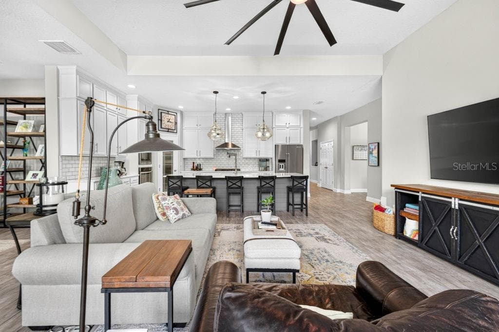 Single Family Residence at 6127 SHADOWLAKE DR, APOLLO BEACH, photo 10 of 68
