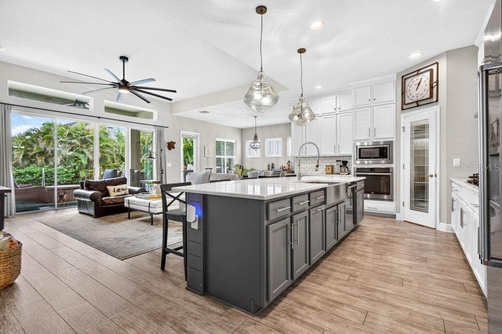 Single Family Residence at 6127 SHADOWLAKE DR, APOLLO BEACH, photo 17 of 68