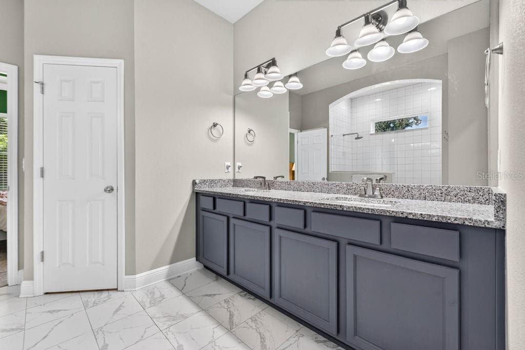 Single Family Residence at 6127 SHADOWLAKE DR, APOLLO BEACH, photo 31 of 68