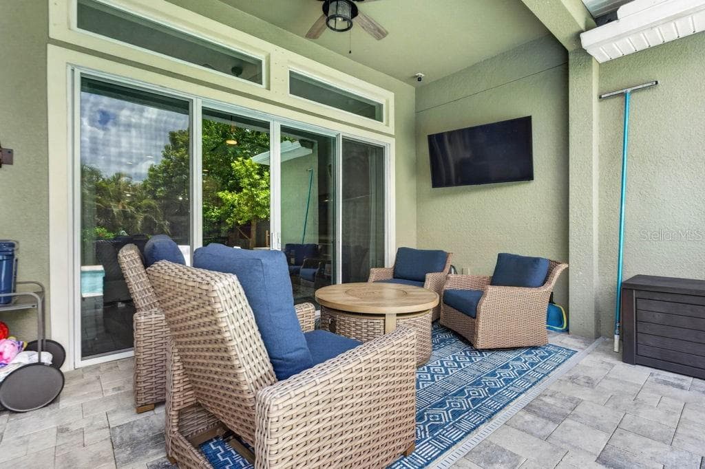 Single Family Residence at 6127 SHADOWLAKE DR, APOLLO BEACH, photo 55 of 68